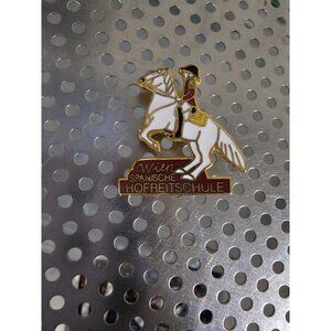 Vintage Wien Spanische Hofreitschule Riding School Pin Horse Souvenir
